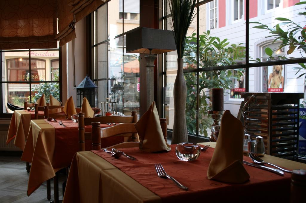 Le Pavillon Ξενοδοχείο Έχτερναχ Εξωτερικό φωτογραφία